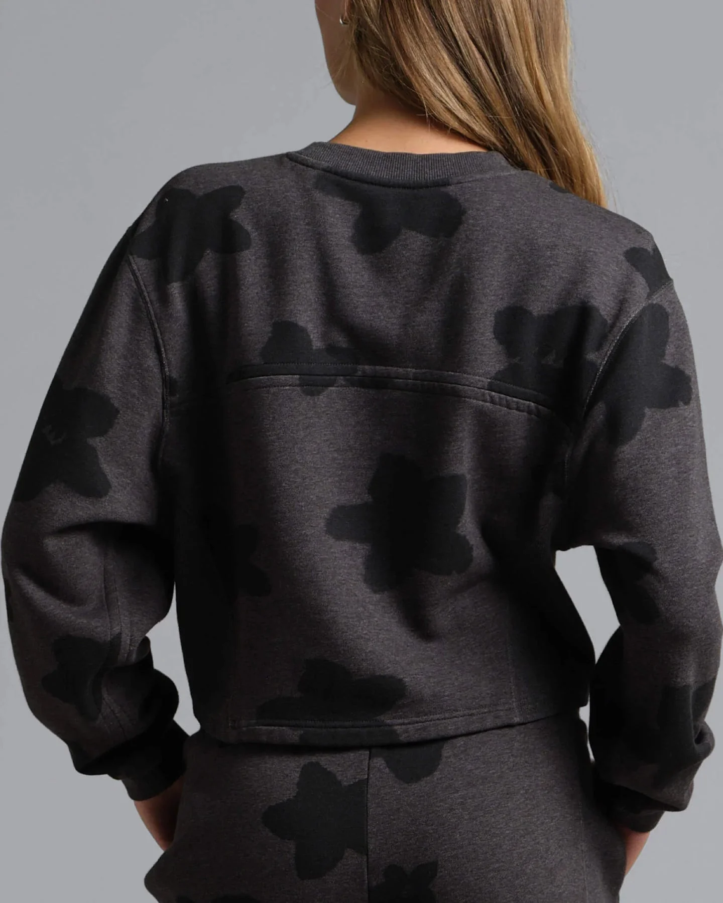 Hang Back Fleece Crew W | Shadow - Image 3